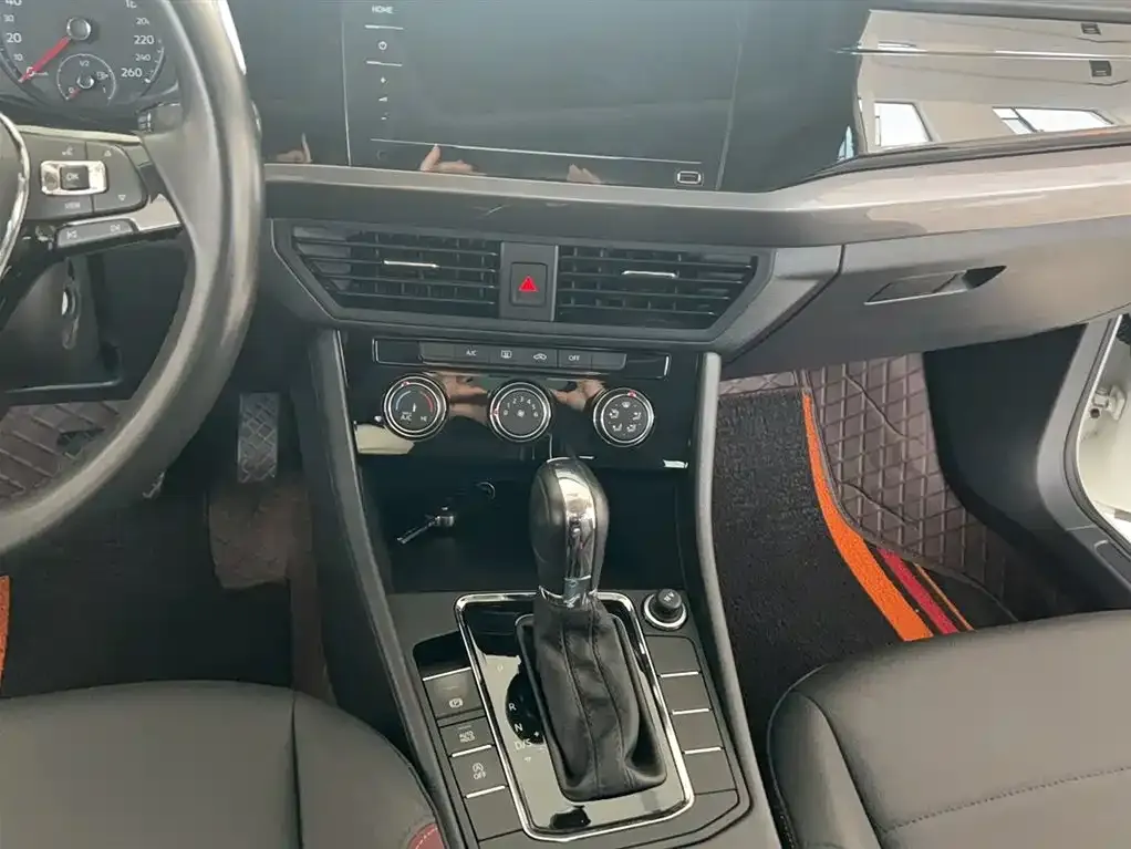 Volkswagen Bora 2022 из CN, фото 7