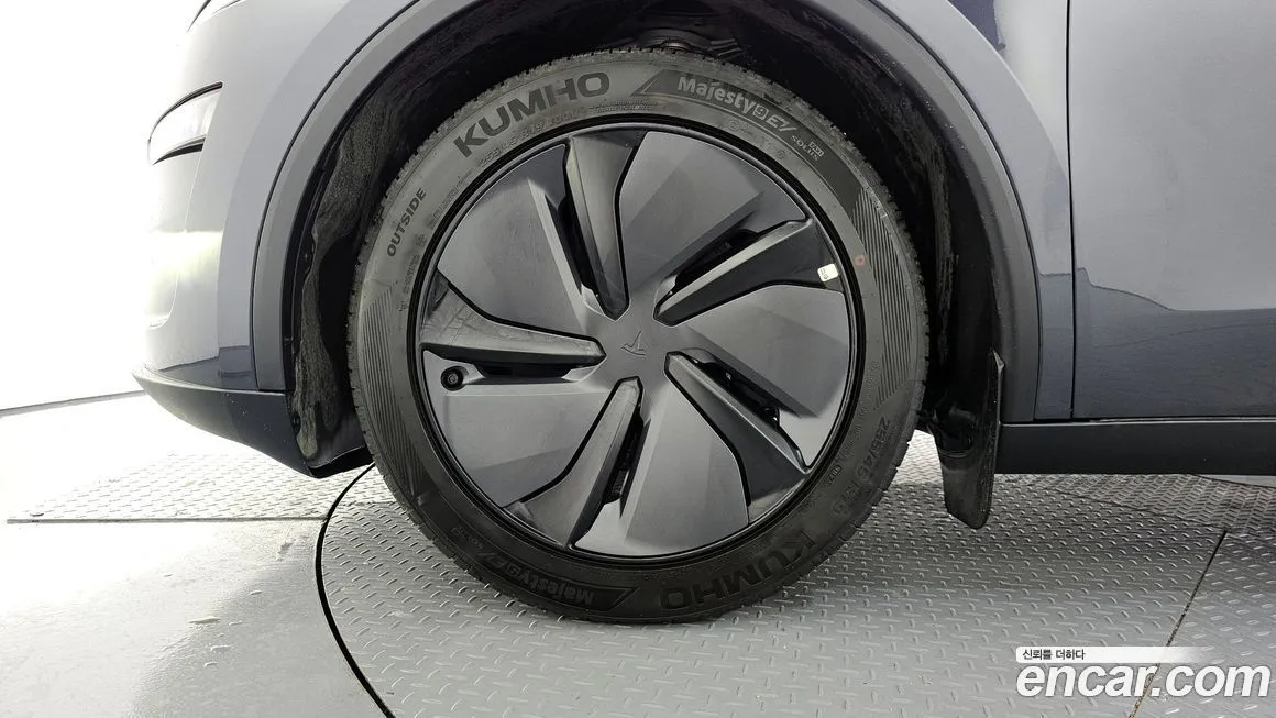 Tesla Model Y 2025 из KR, фото 5
