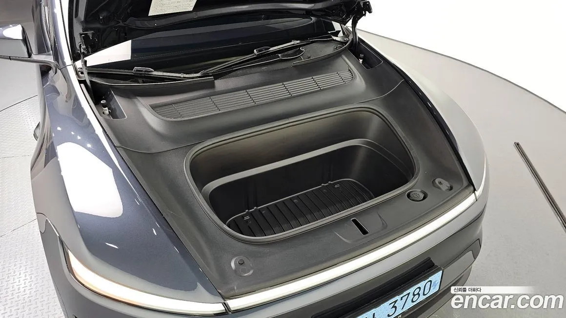 Tesla Model Y 2025 из KR, фото 6