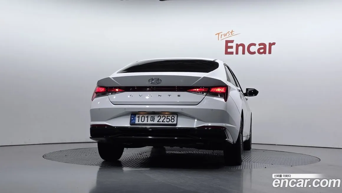 Hyundai AVANTE 2023 из KR, фото 4