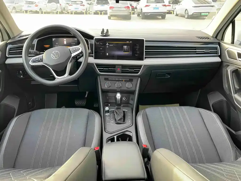 Volkswagen Tiguan L 2022 из CN, фото 9