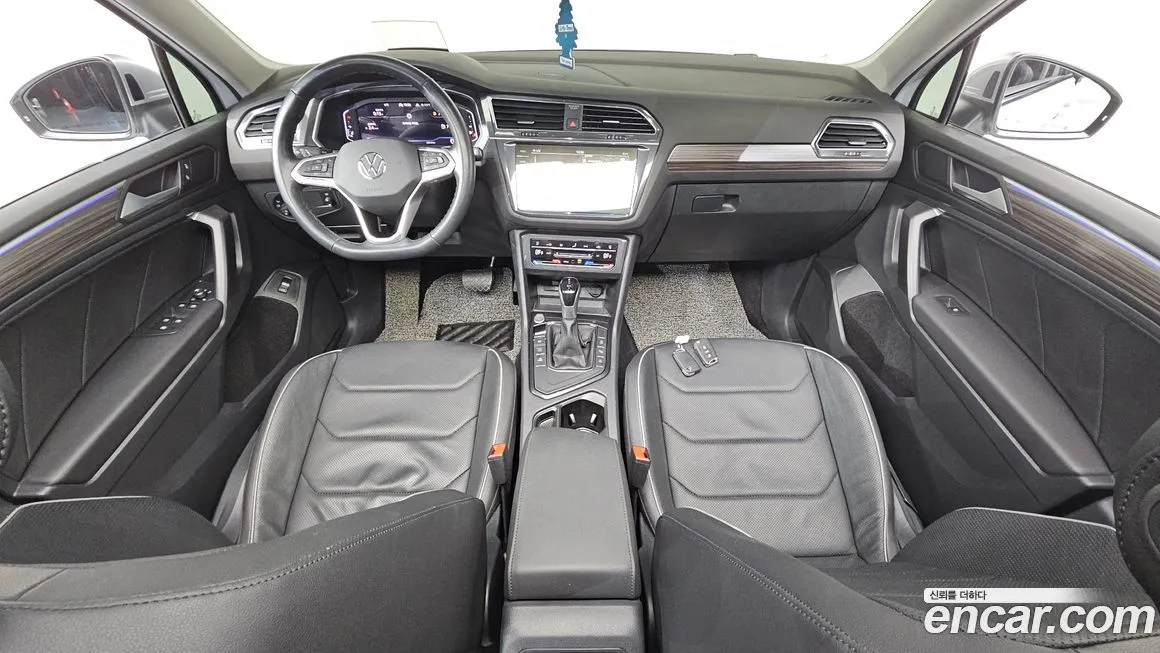 Volkswagen Tiguan — фото 7