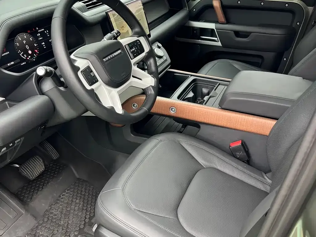 Land Rover Defender — фото 9