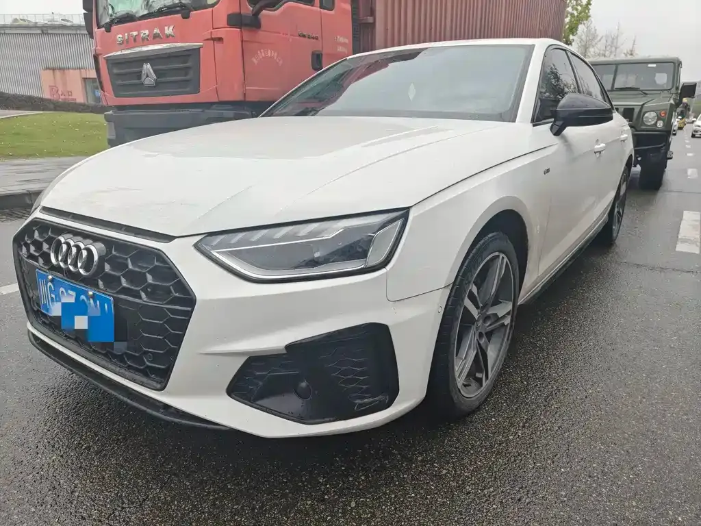 Audi A4L 2022 из CN, фото 1