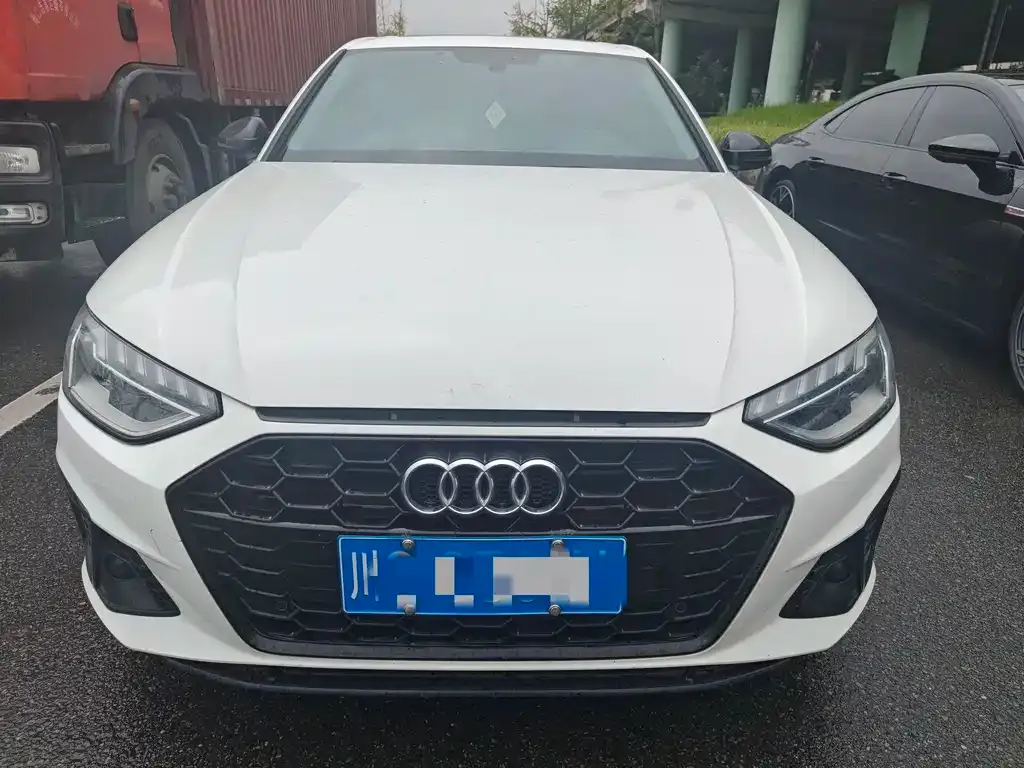 Audi A4L 2022 из CN, фото 2