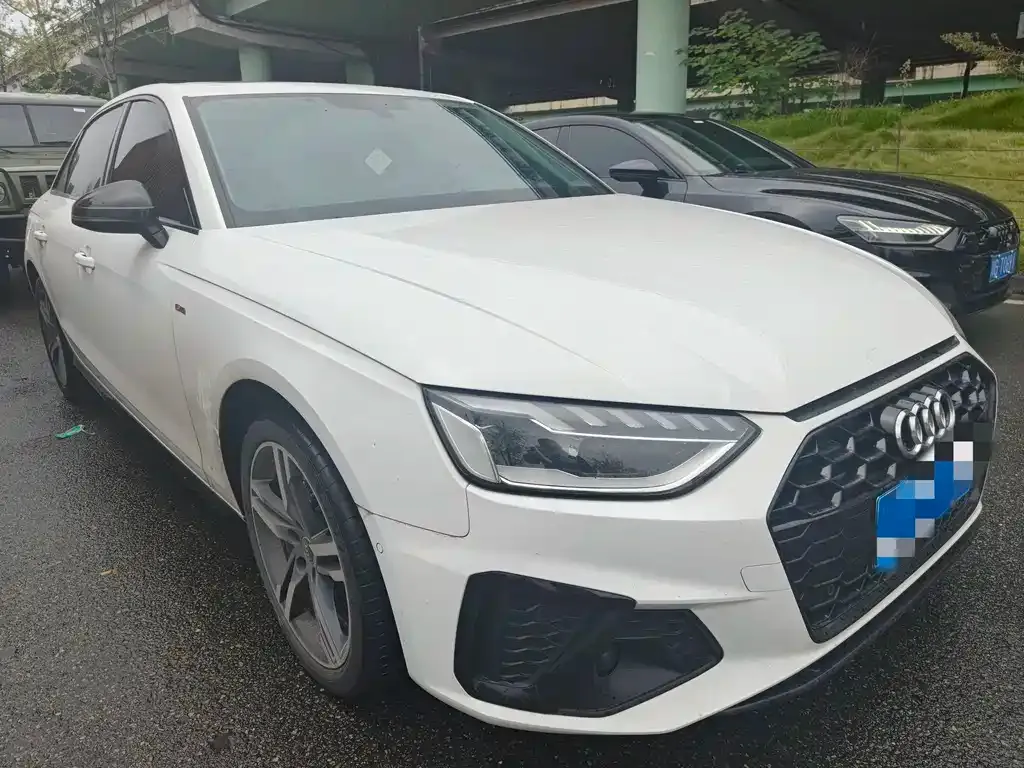 Audi A4L 2022 из CN, фото 3