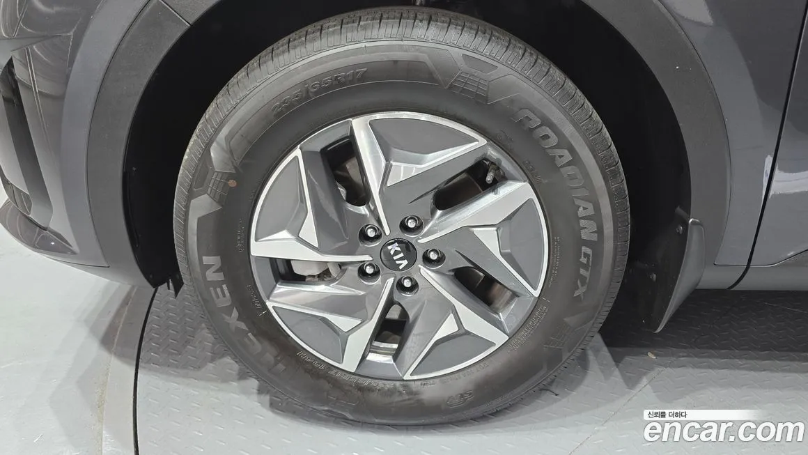 Kia Sorento — фото 5