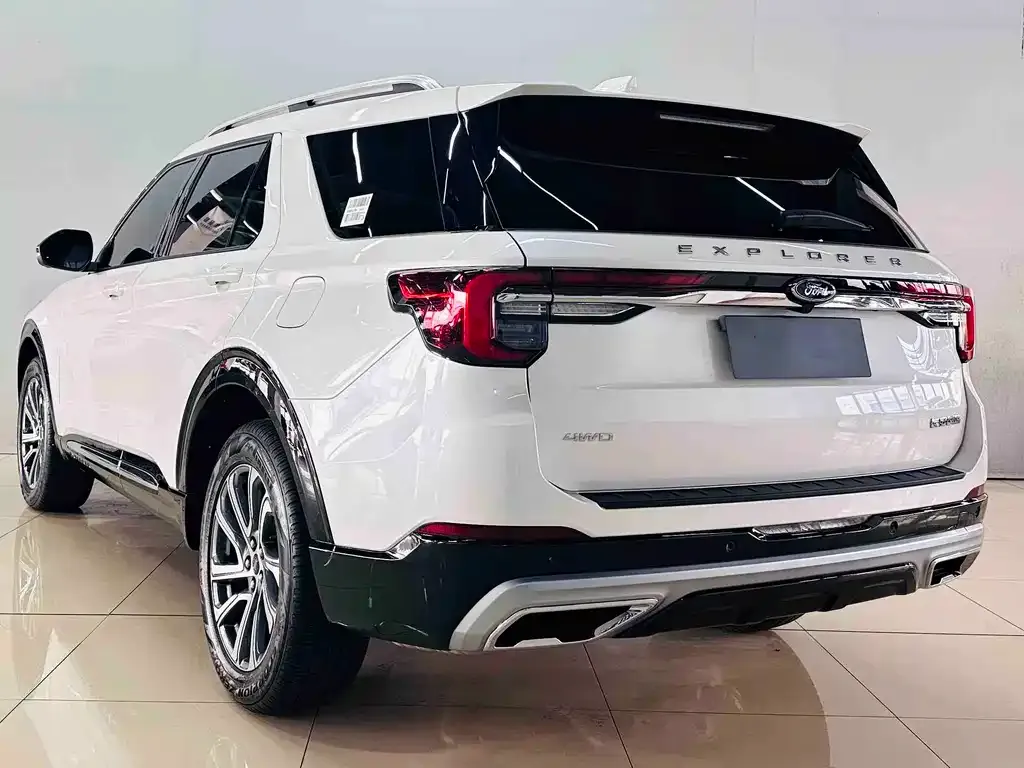 Ford Explorer 2025 из CN, фото 8
