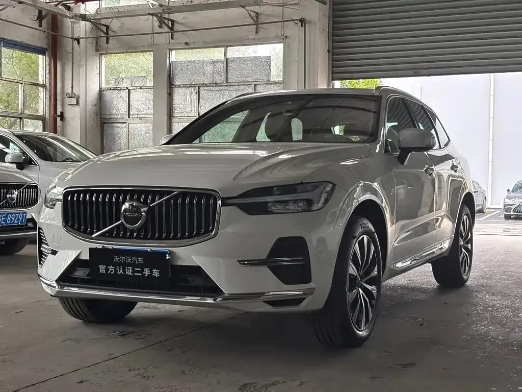 Volvo XC60 — фото 2