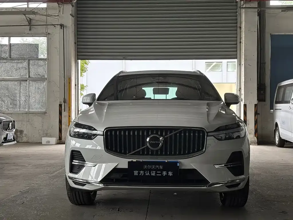 Volvo XC60 — фото 3