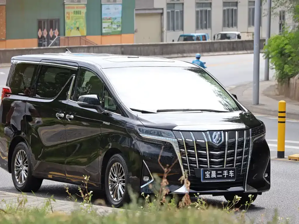 Toyota Alphard 2022 из CN, фото 3
