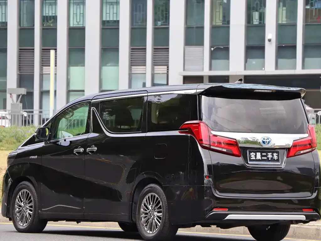 Toyota Alphard 2022 из CN, фото 4