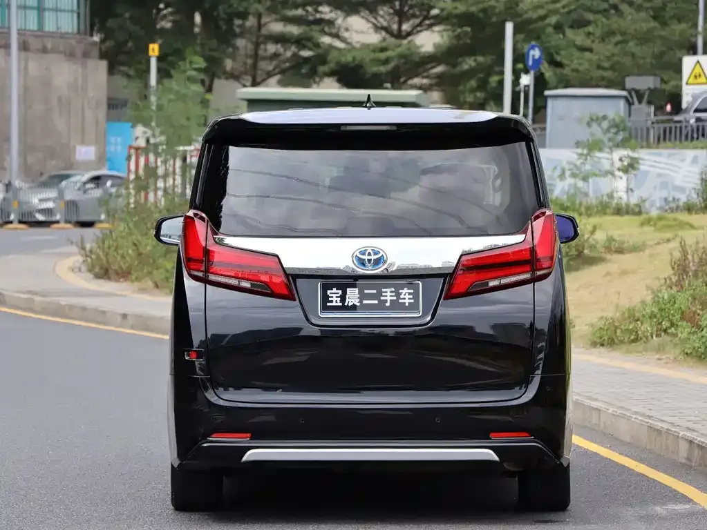 Toyota Alphard 2022 из CN, фото 5