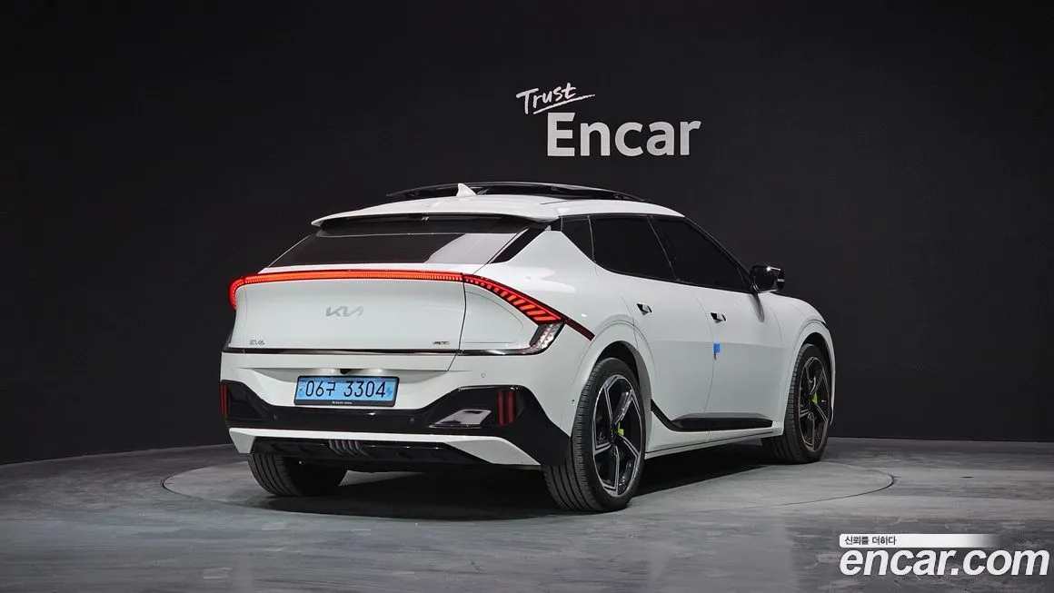 Kia EV6 2023 из KR, фото 2