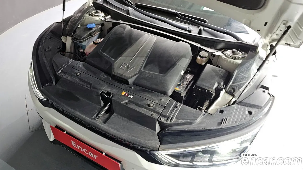 Kia EV6 2023 из KR, фото 6