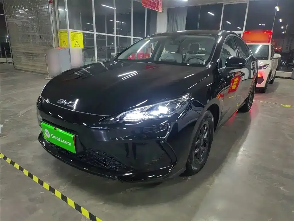 BYD Seal 05 DM-i 2025 из CN, фото 1