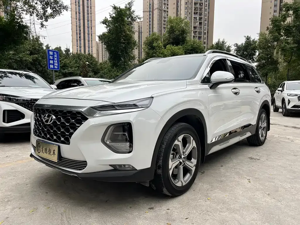 Hyundai Santa Fe 2021 из CN, фото 1