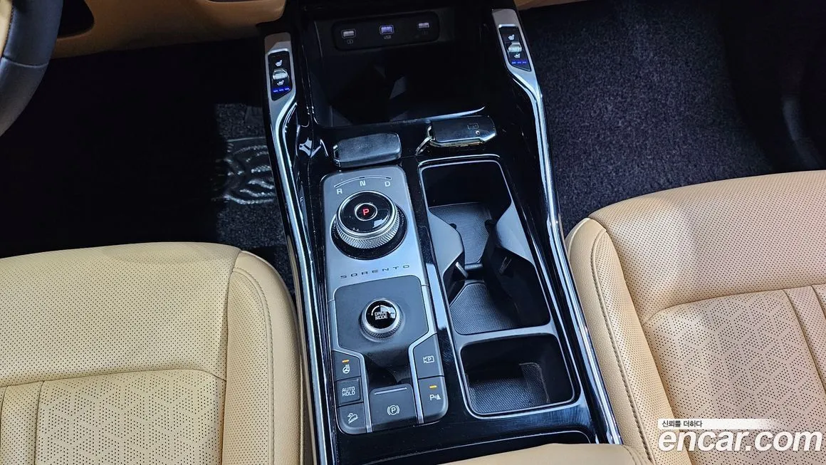 Kia Sorento — фото 9