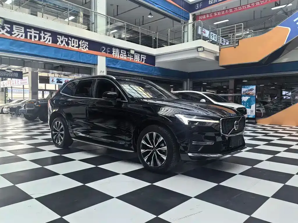 Volvo XC60 2022 из CN, фото 3