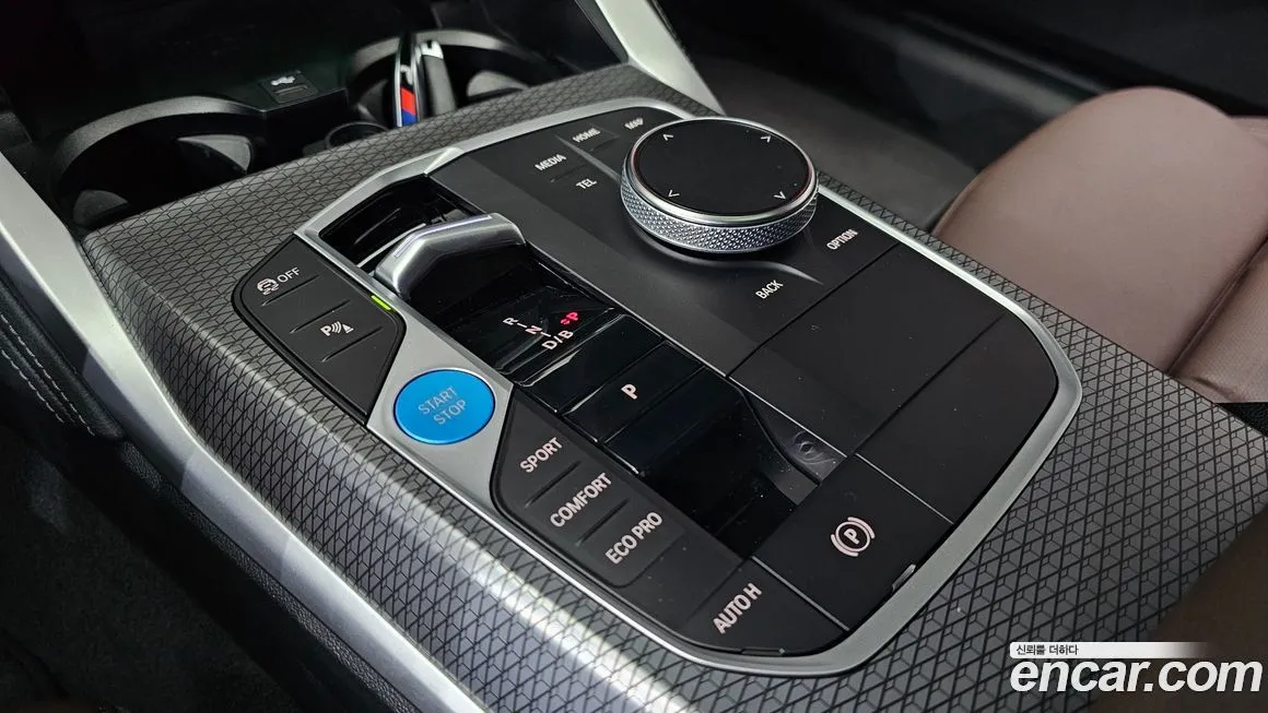 BMW i4 — фото 9