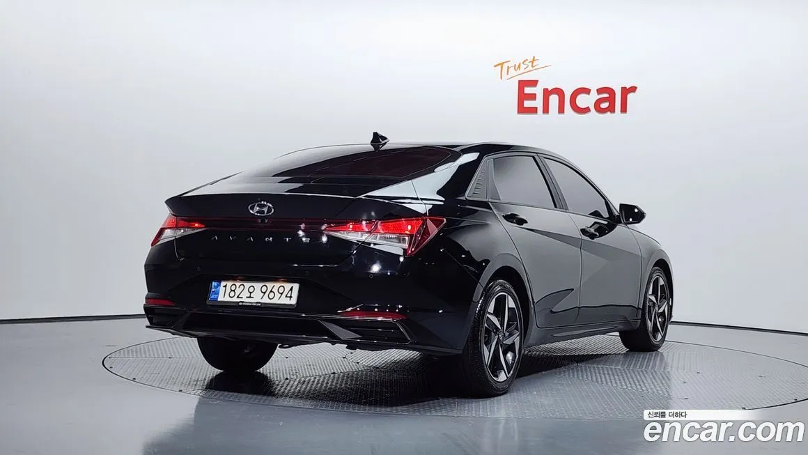 Hyundai AVANTE — фото 2