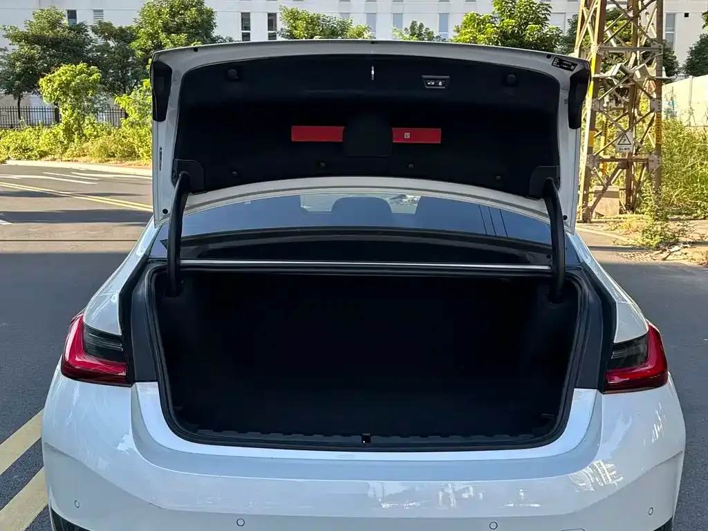 BMW i3 2024 из CN, фото 7