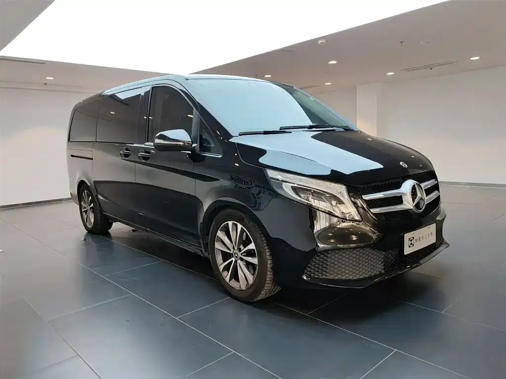 Mercedes-Benz V-Class 2021 из CN, фото 2