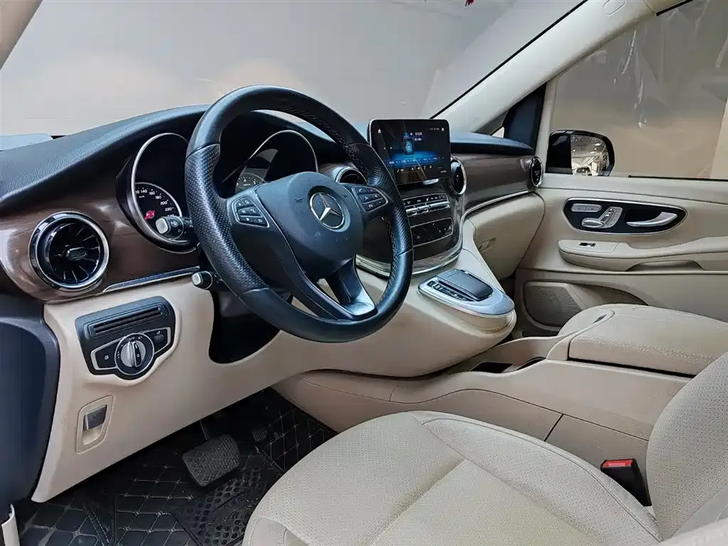 Mercedes-Benz V-Class 2021 из CN, фото 9