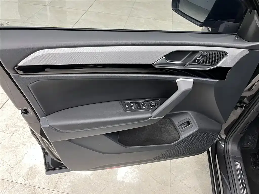 Volkswagen Tayron 2022 из CN, фото 10