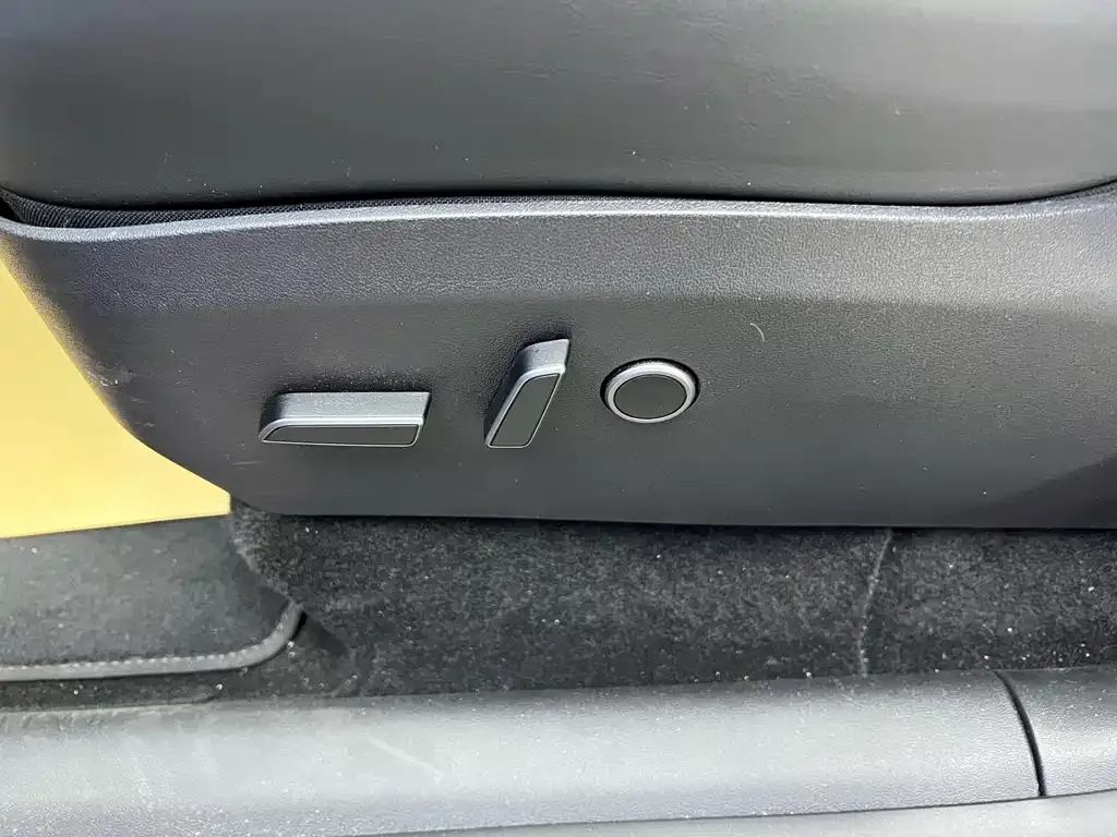 Tesla Model Y 2024 из CN, фото 7