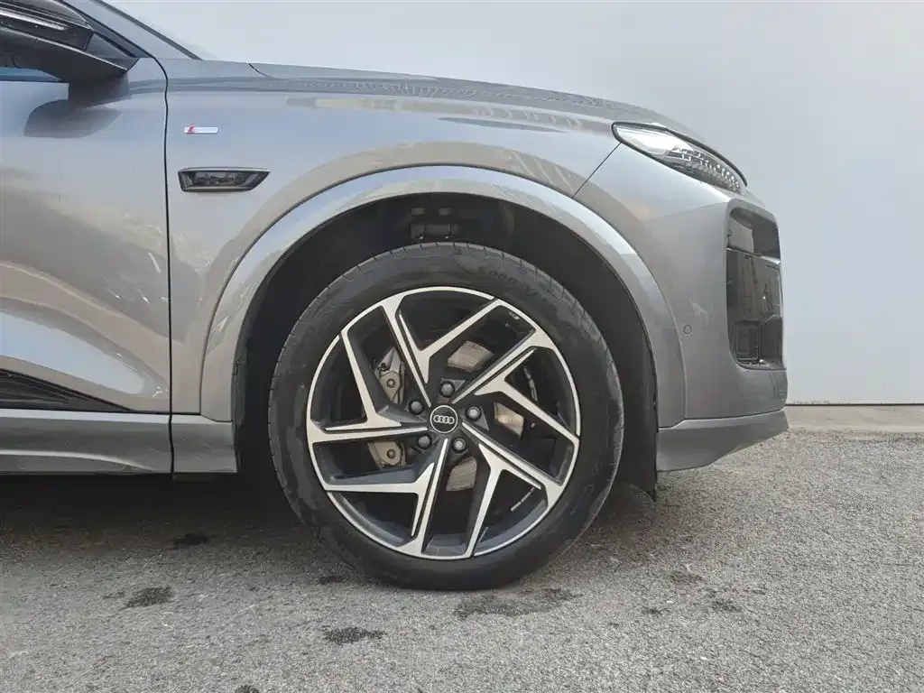 Audi Q6L e-tron 2025 из CN, фото 6