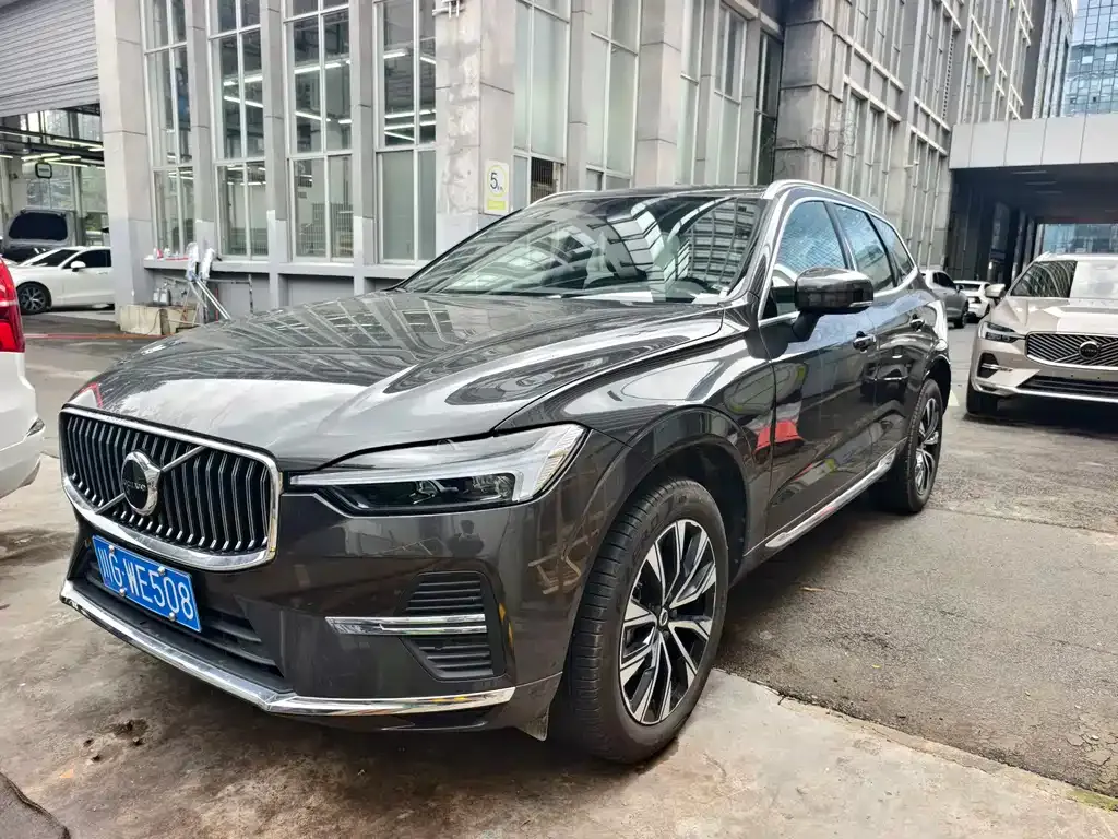 Volvo XC60 2024 из CN, фото 1