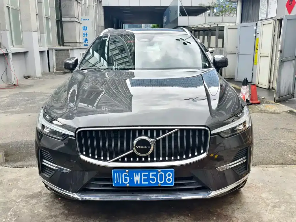 Volvo XC60 2024 из CN, фото 2