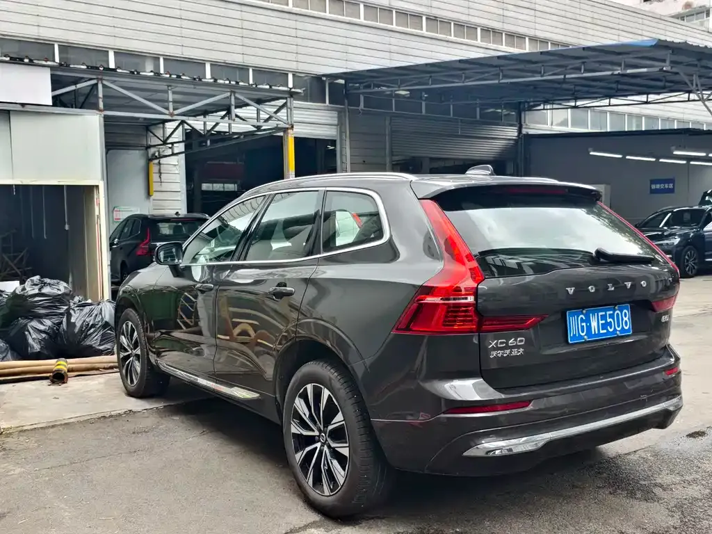 Volvo XC60 2024 из CN, фото 5