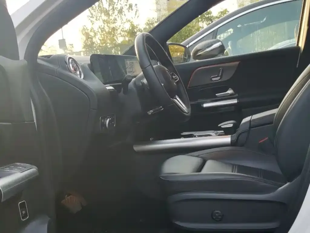 Mercedes-Benz GLA 2023 из CN, фото 9