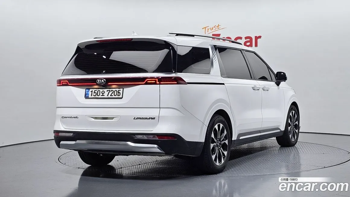 Kia Carnival — фото 2