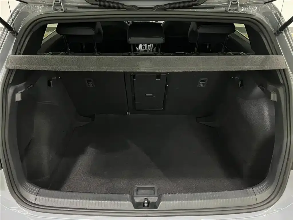 Volkswagen Golf 2021 из CN, фото 7