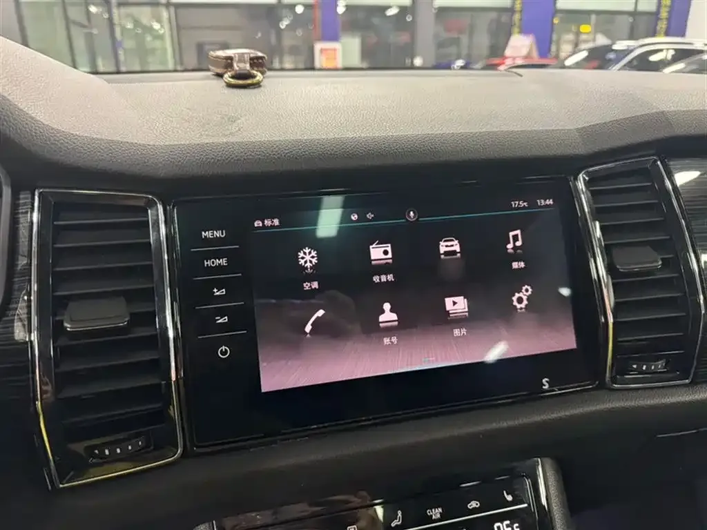 Skoda Kodiaq — фото 10