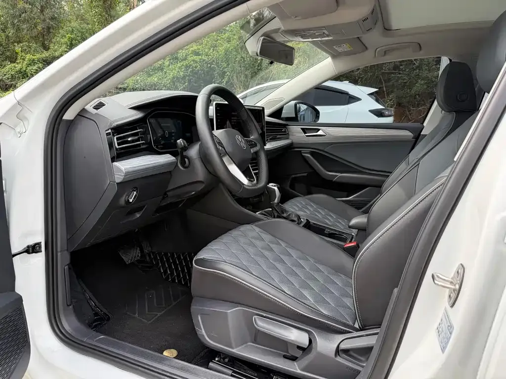 Volkswagen Sagitar 2024 из CN, фото 4