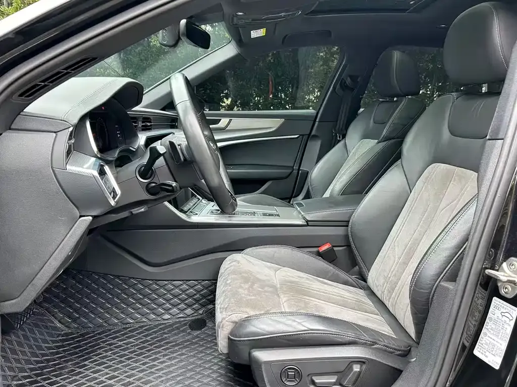 Audi A6L 2022 из CN, фото 4