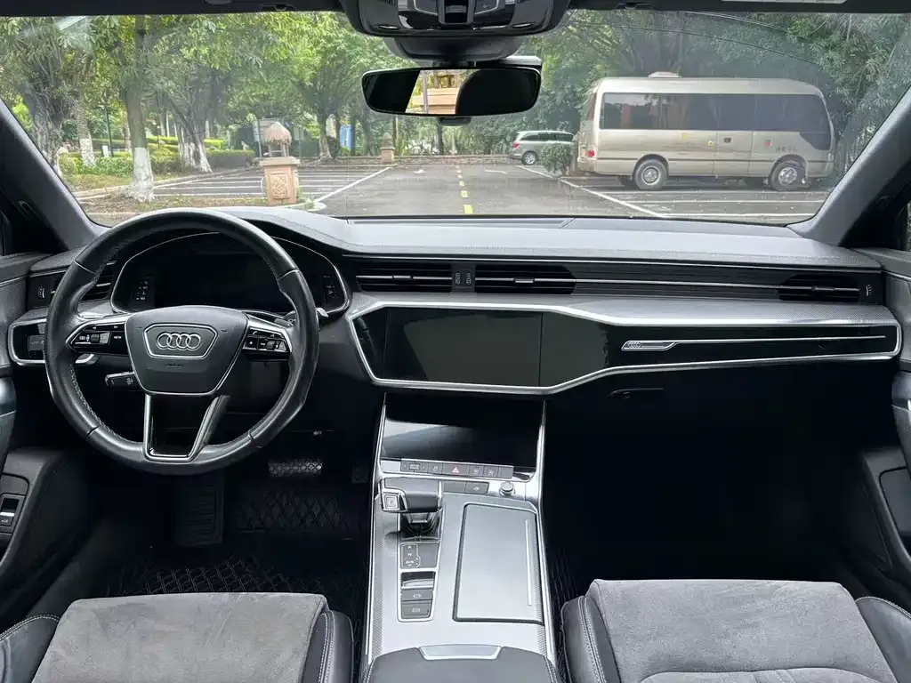 Audi A6L 2022 из CN, фото 5