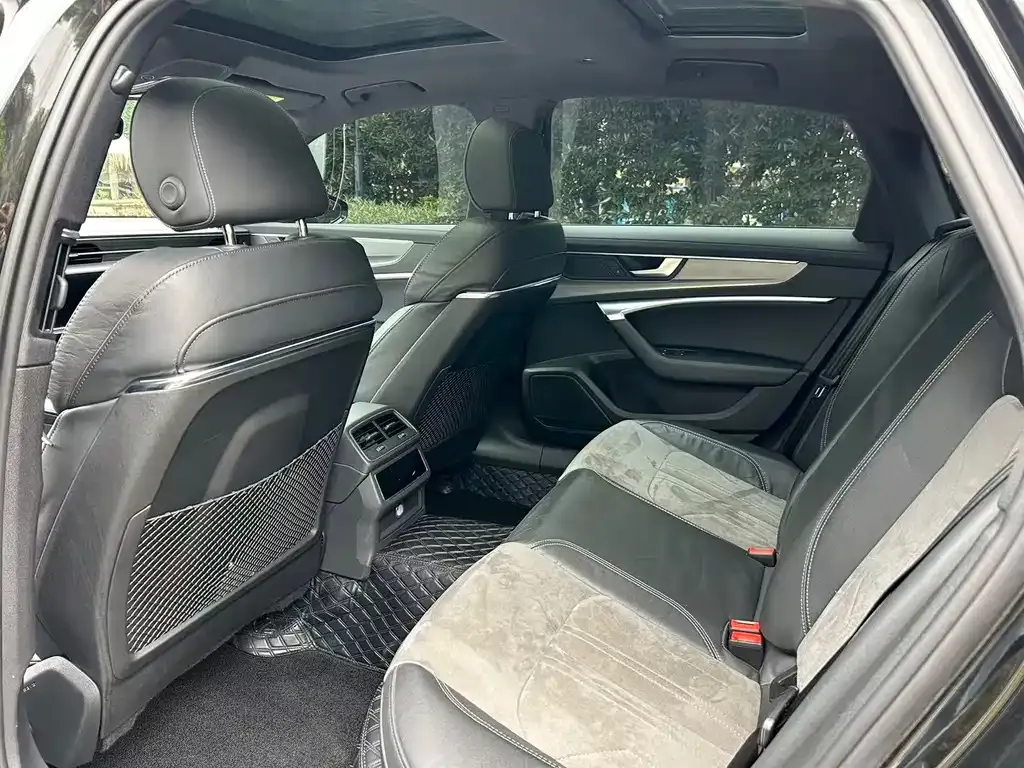Audi A6L 2022 из CN, фото 6