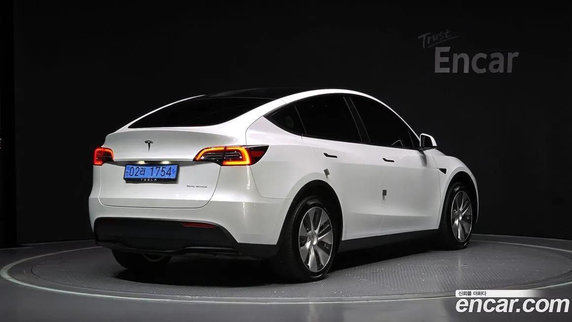 Tesla Model Y 2022 из KR, фото 2