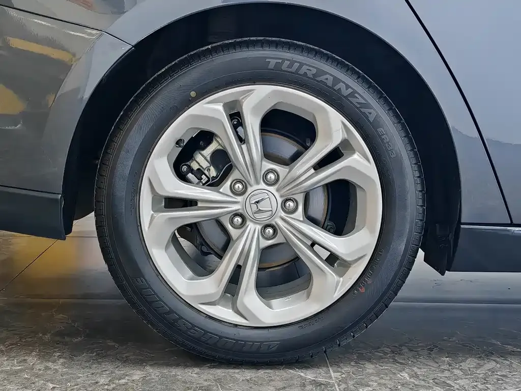 Honda Accord 2024 из CN, фото 9