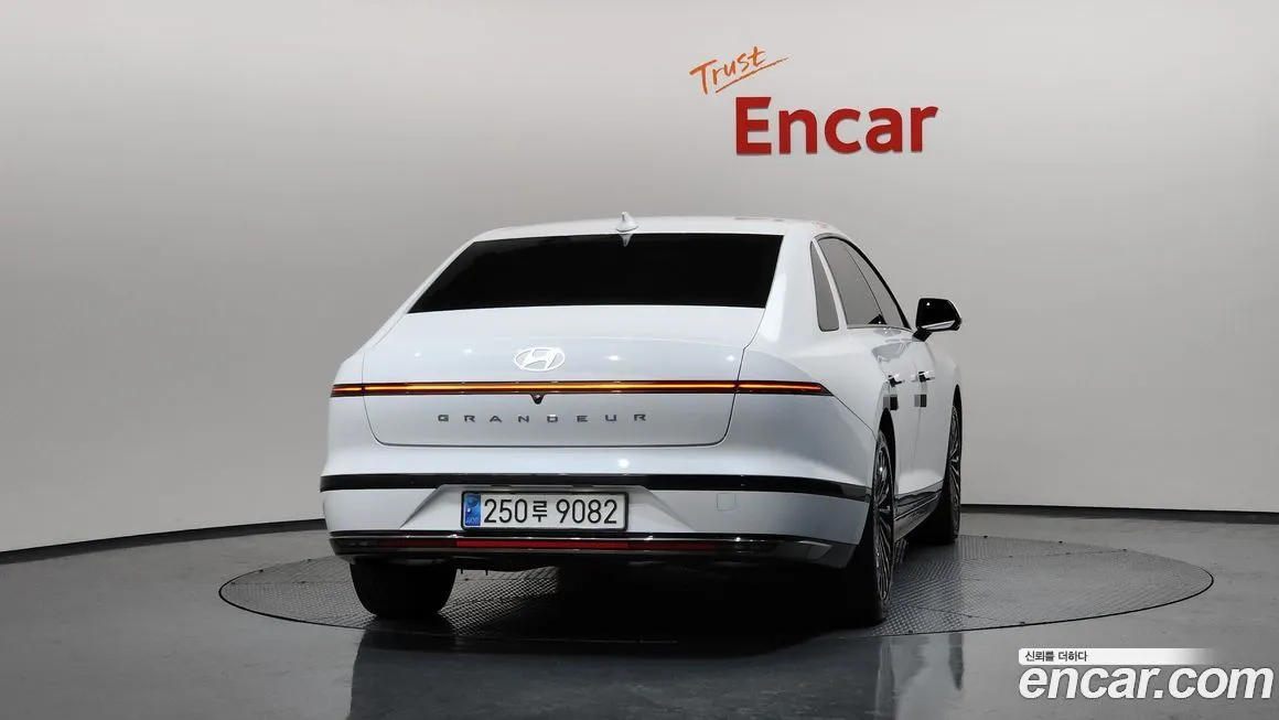 Hyundai Grandeur 2023 из KR, фото 4