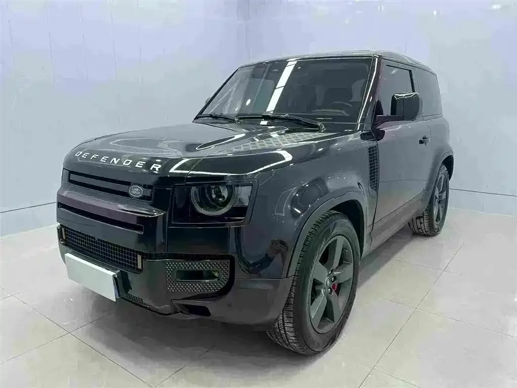 Land Rover Defender — фото 1