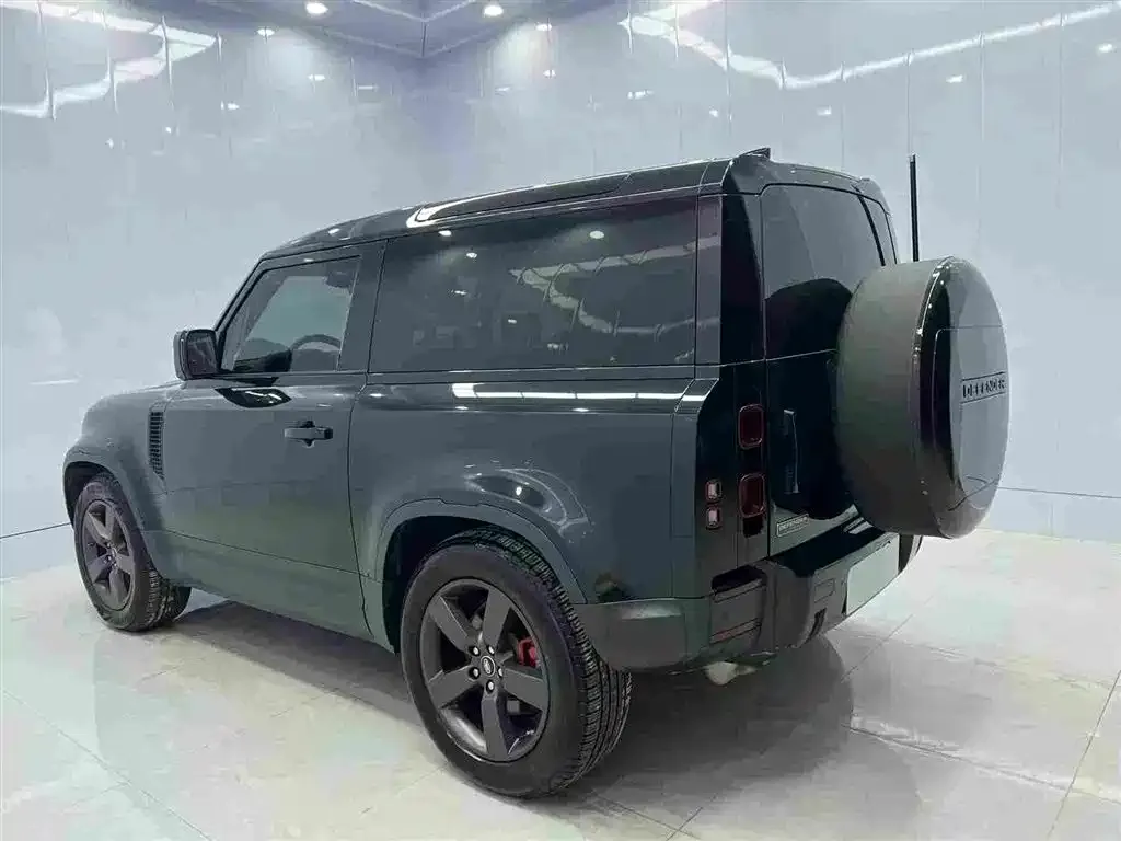 Land Rover Defender — фото 3