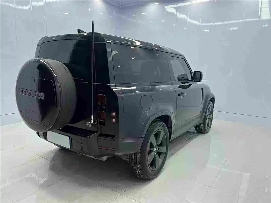 Land Rover Defender — фото 5