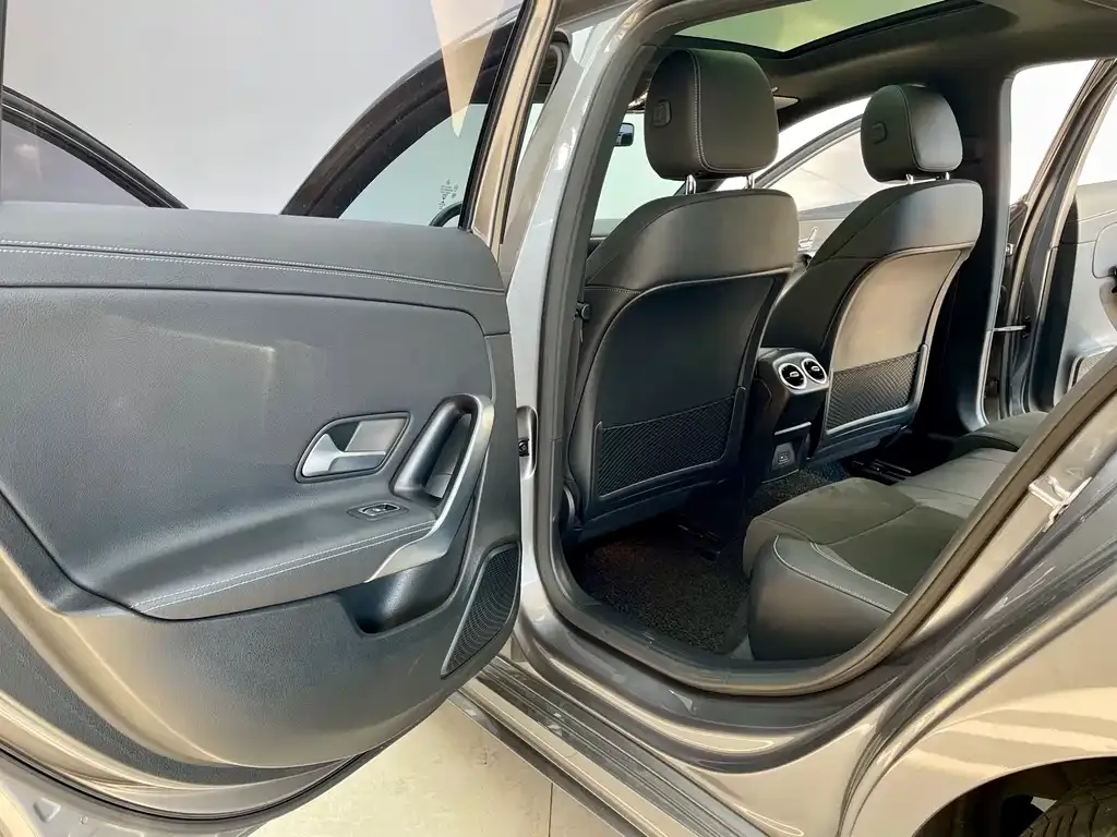 Mercedes-Benz A-Class 2021 из CN, фото 10