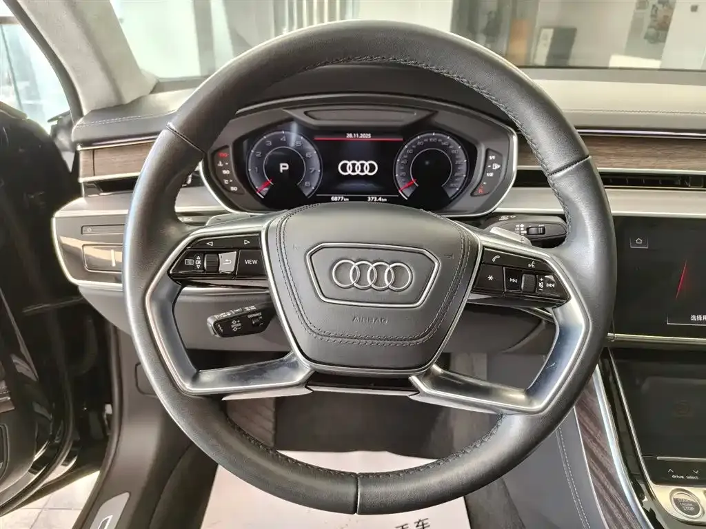 Audi A8 2024 из CN, фото 10